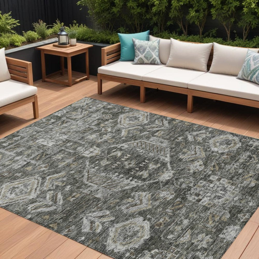 8' X 10' Pewter And Silver Medallion Washable Indoor Outdoor Area Rug