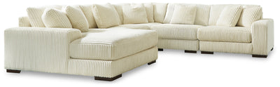 Lindyn Sectional