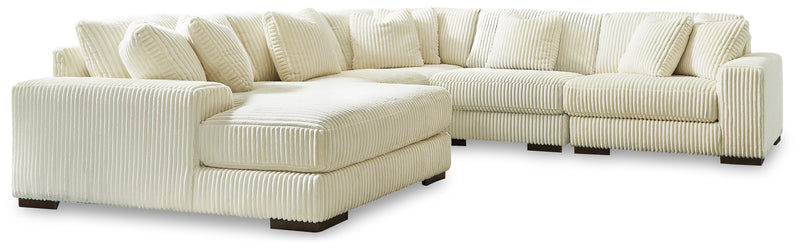 Lindyn Sectional