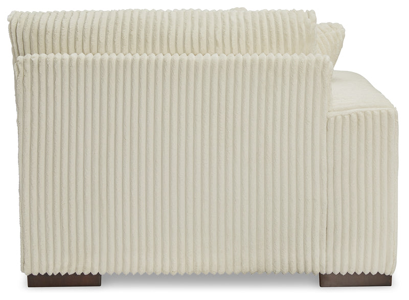 Lindyn Sectional