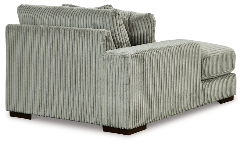 Lindyn Sectional