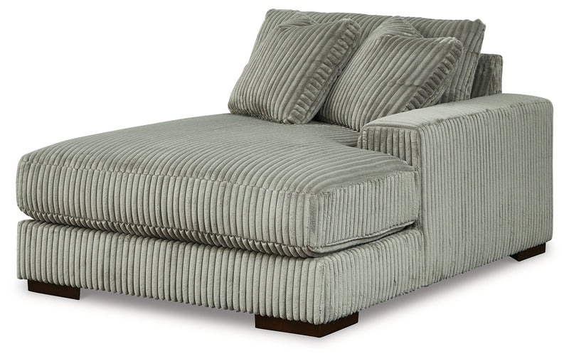 Lindyn Sectional