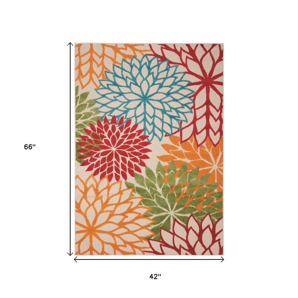 3' X 4' Green And Ivory Indoor Outdoor Area Rug