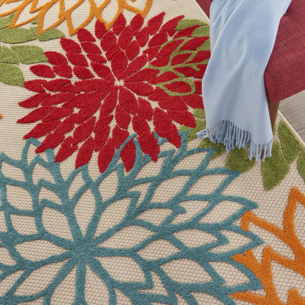 3' X 4' Green And Ivory Indoor Outdoor Area Rug