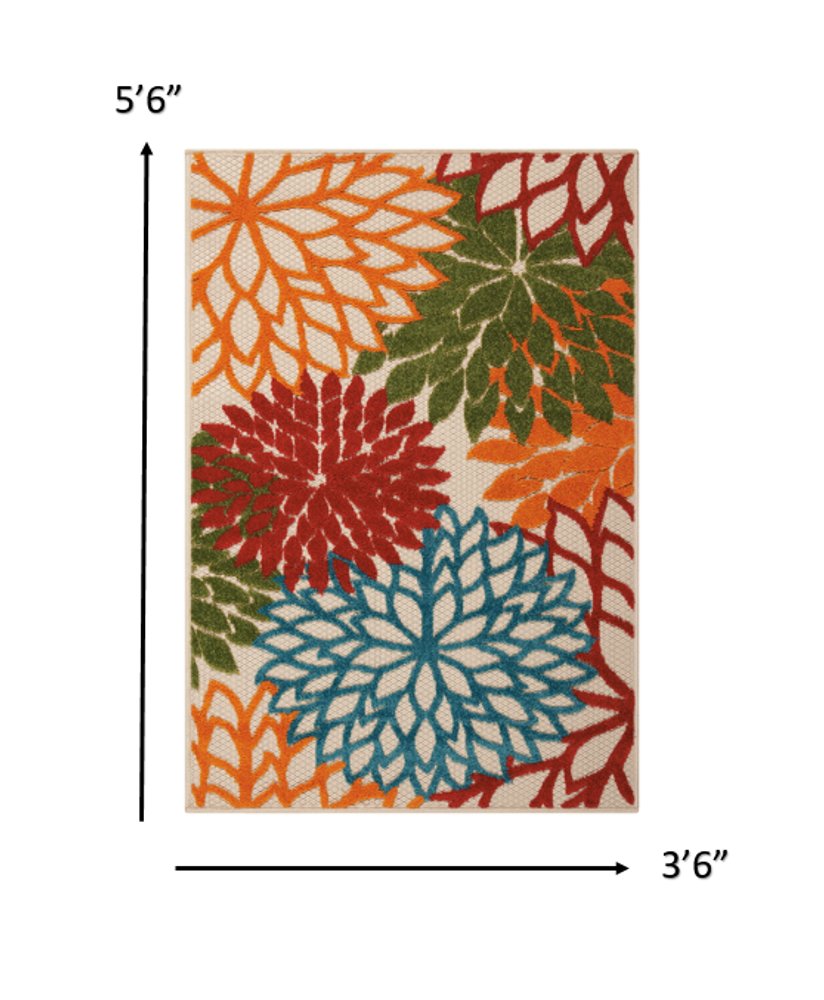 3' X 4' Green And Ivory Indoor Outdoor Area Rug