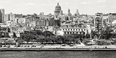 Havana's Timeless Beauty – A Black & White Tribute