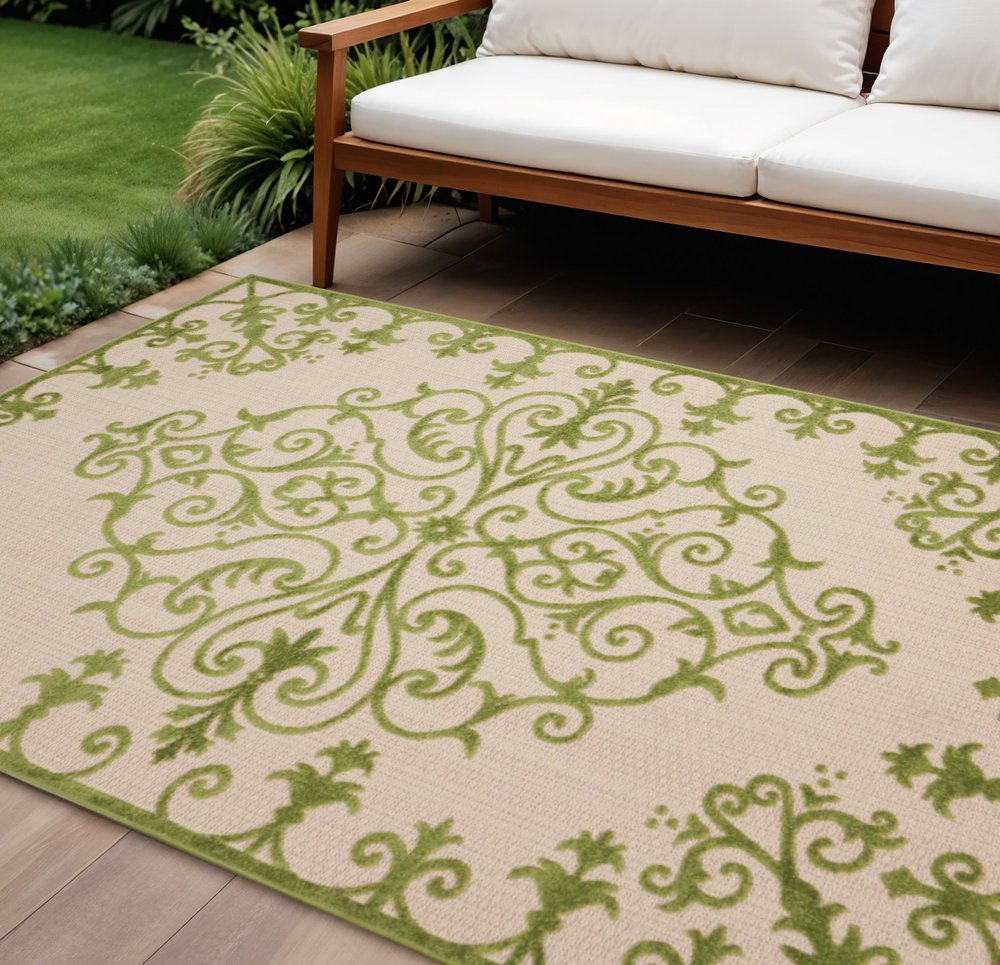 10' X 13' Green Indoor Outdoor Area Rug