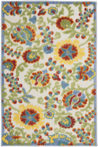 3' X 4' Green And Ivory Indoor Outdoor Area Rug
