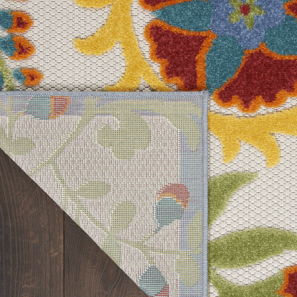 3' X 4' Green And Ivory Indoor Outdoor Area Rug