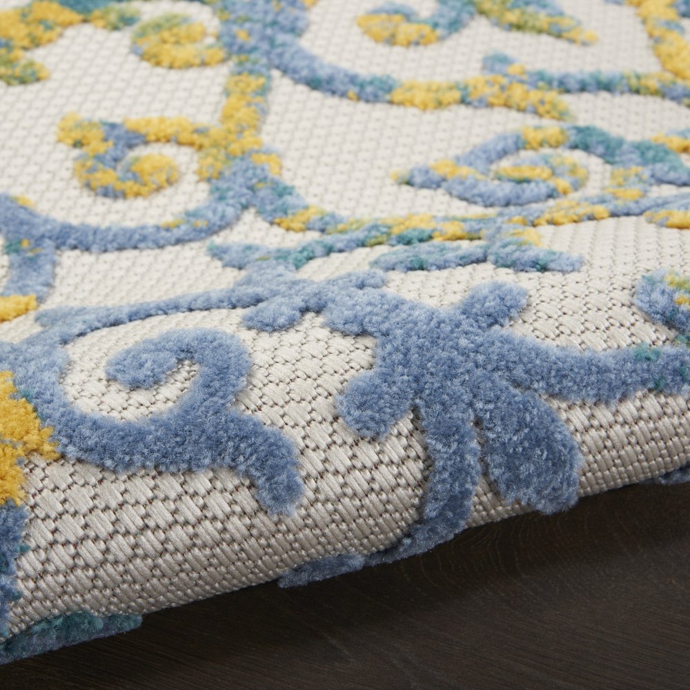 6' Ivory And Blue Indoor Outdoor Area Rug