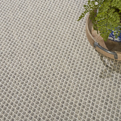 6' X 9' Ivory and Silver Indoor Outdoor Area Rug