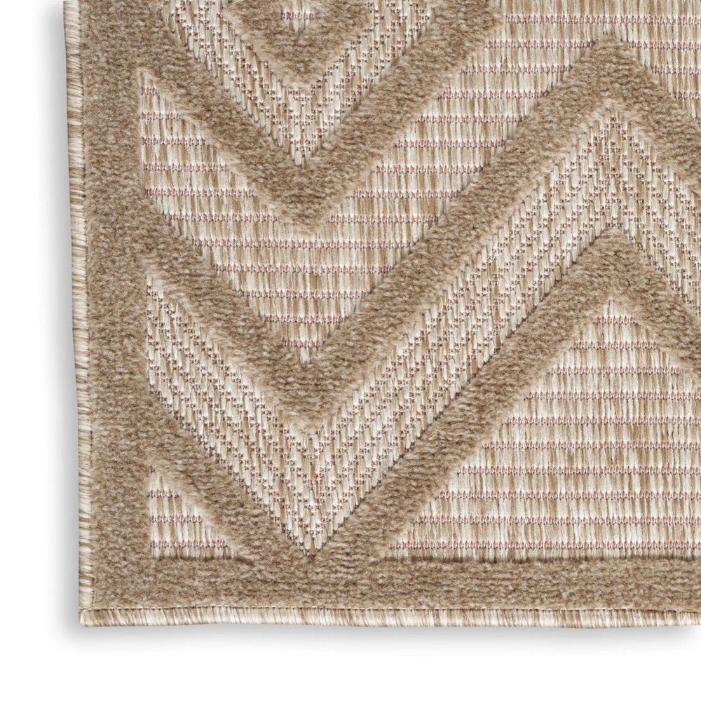 8' X 10' Beige Indoor Outdoor Area Rug