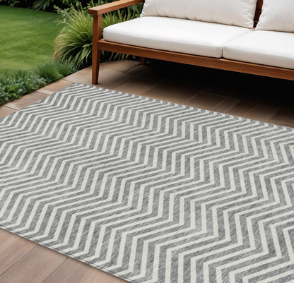3' X 5' Gray And Ivory Chevron Washable Indoor Outdoor Area Rug
