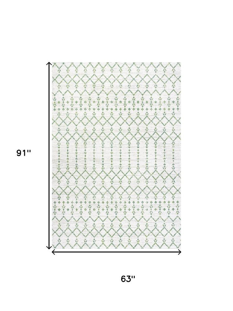 5' X 8' Green And Ivory Trellis Indoor Outdoor Area Rug