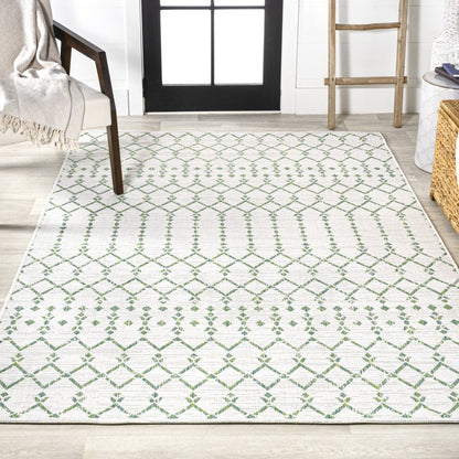 5' X 8' Green And Ivory Trellis Indoor Outdoor Area Rug