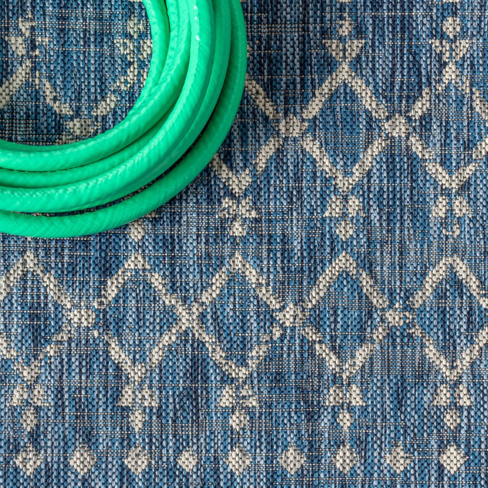 3' Navy Blue And Light Gray Square Trellis Indoor Outdoor Area Rug