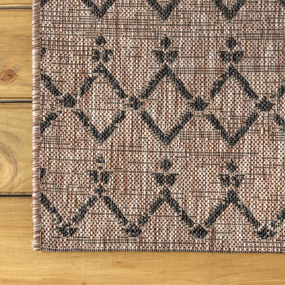 3' Natural And Black Square Trellis Indoor Outdoor Area Rug
