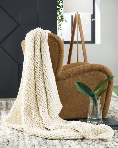 Evee Outdoor & More - Ashley Furniture - Chaddon Throw - Throw / Ivory - A1001060T