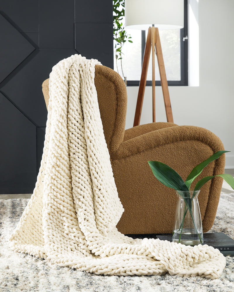 Evee Outdoor & More - Ashley Furniture - Chaddon Throw - Throw / Ivory - A1001060T