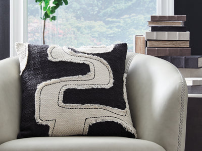 Evee Outdoor & More - Ashley Furniture - Veerbank Pillows - Pillow (4/CS) / Black/Beige - A1001114