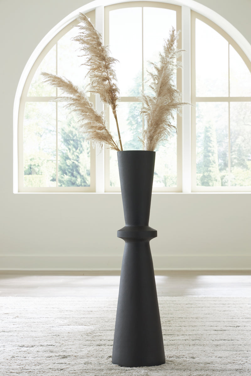 Evee Outdoor & More - Ashley Furniture - Collisten Vase - Vase / Black - A2000664