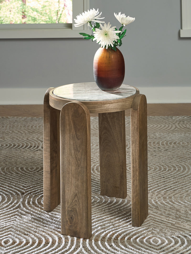 Evee Outdoor & More - Ashley Furniture - Gavrilley Accent Table - Accent Table / Gray/White/Brown - A4000722