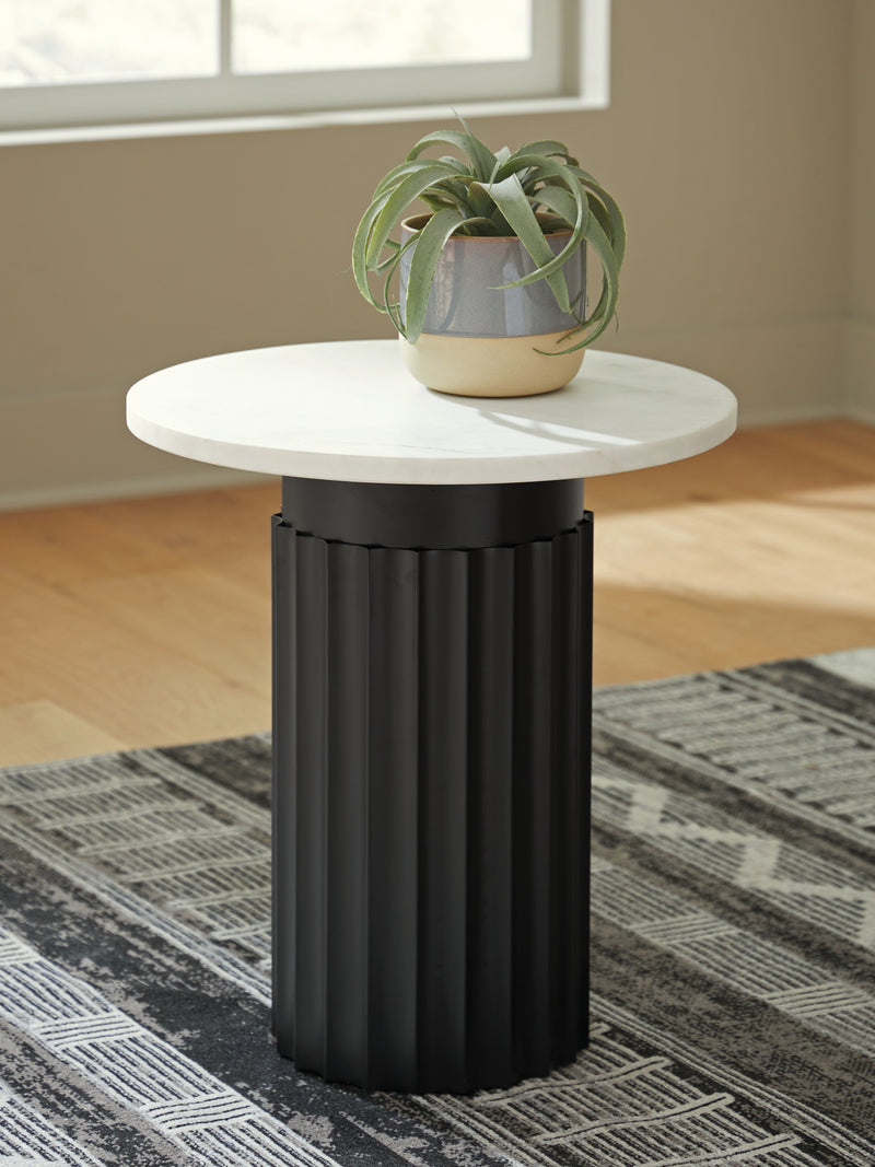 Evee Outdoor & More - Ashley Furniture - Wainstone Accent Table - Accent Table / Black/White - A4000724