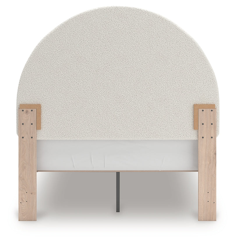 Arloster Bedroom