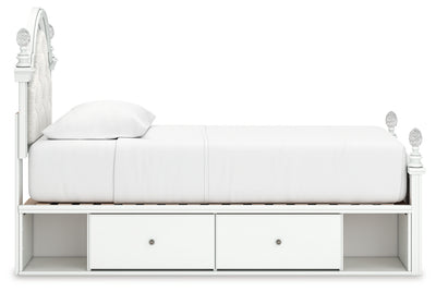 Kozlani Bedroom
