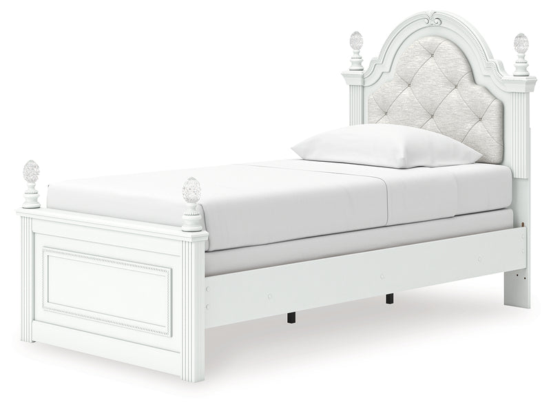 Kozlani Bedroom