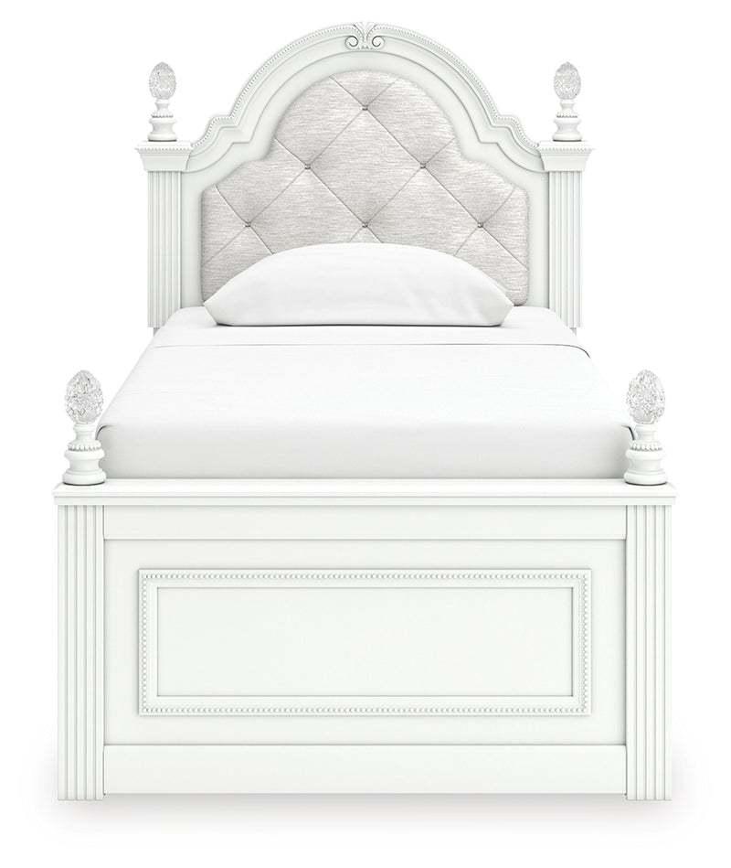 Kozlani Bedroom
