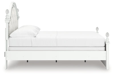 Kozlani Bedroom