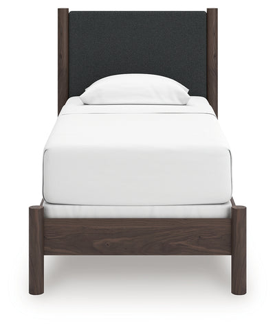 Pamytta Bedroom