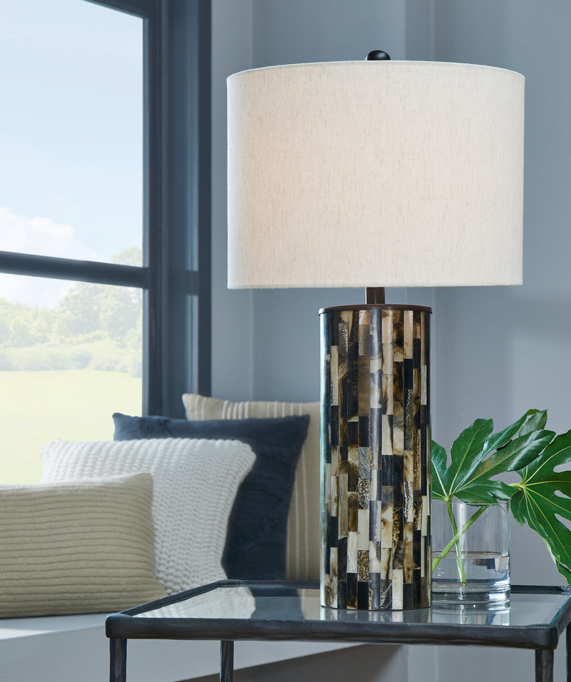 Evee Outdoor & More - Ashley Furniture - Ellford Lighting - Poly Table Lamp (1/CN) / Black/Brown/Cream - L235684