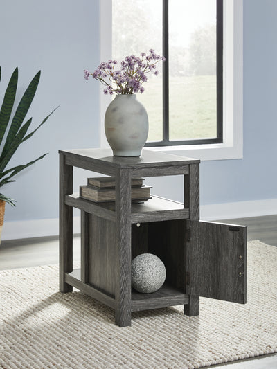 Fendenmore Chairside End Table