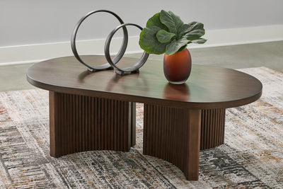 Evee Outdoor & More - Ashley Furniture - Korestone Coffee Table - Rectangular Cocktail Table / Dark Brown - T438-1